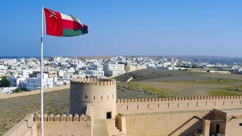 حالة طوارئ في سلطنة عمان مع اقتراب منخفض جوي جديد 
